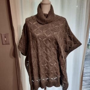 LC Lauren Conrad Shimmer Gray Knit One Size Poncho Sweater